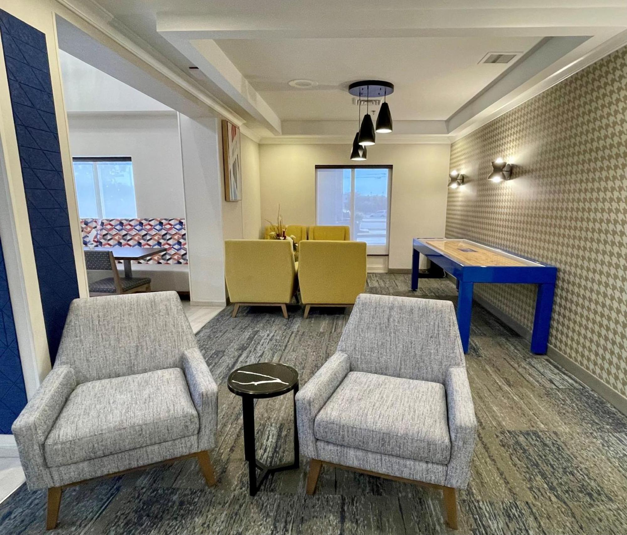 Holiday Inn Express & Suites - Tuscaloosa-University By Ihg Экстерьер фото