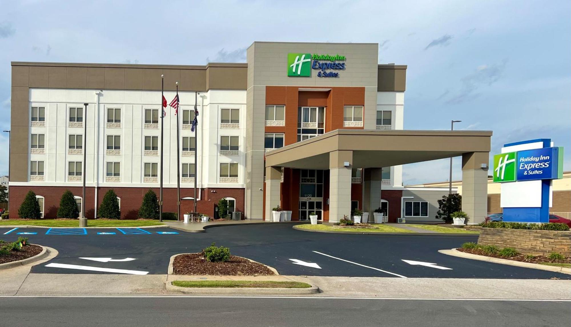 Holiday Inn Express & Suites - Tuscaloosa-University By Ihg Экстерьер фото