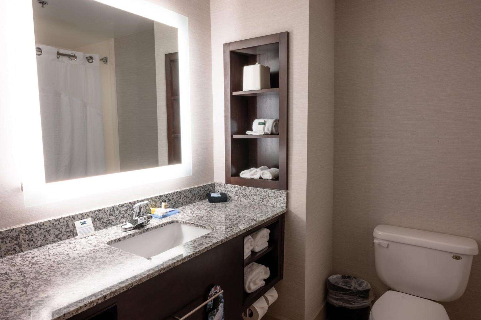 Holiday Inn Express & Suites - Tuscaloosa-University By Ihg Экстерьер фото