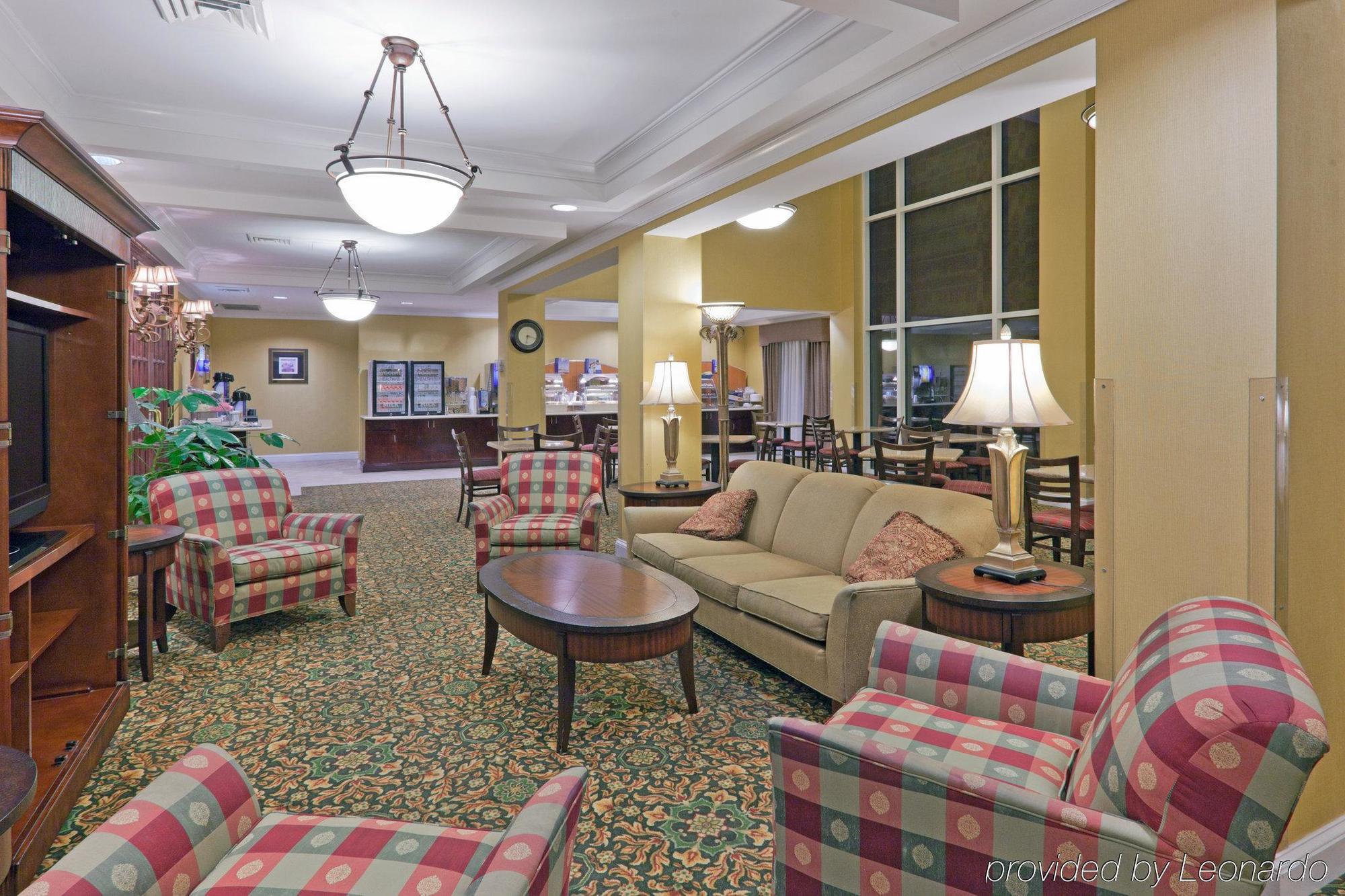 Holiday Inn Express & Suites - Tuscaloosa-University By Ihg Интерьер фото